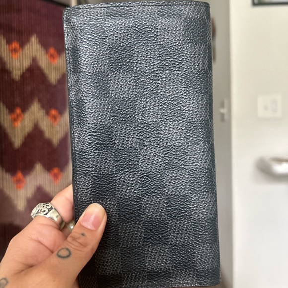 Louis Vuitton Black Key & Card Holder - Picture 1 of 5